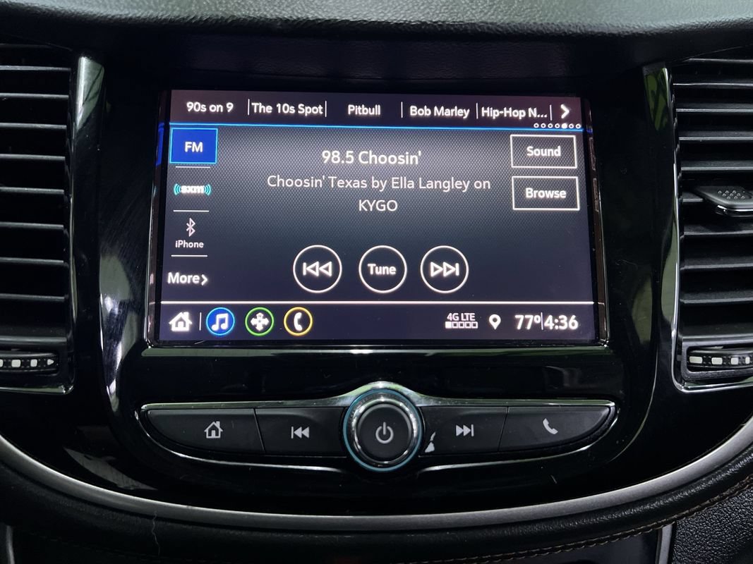 Used 2020 Chevrolet Trax LT AWD/4WD image 21