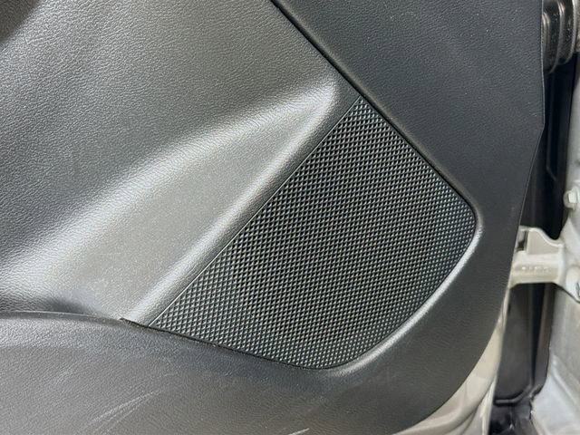 Used 2017 INFINITI QX30 AWD image 20