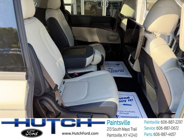 Used 2025 Kia Carnival SX Prestige FWD image 18