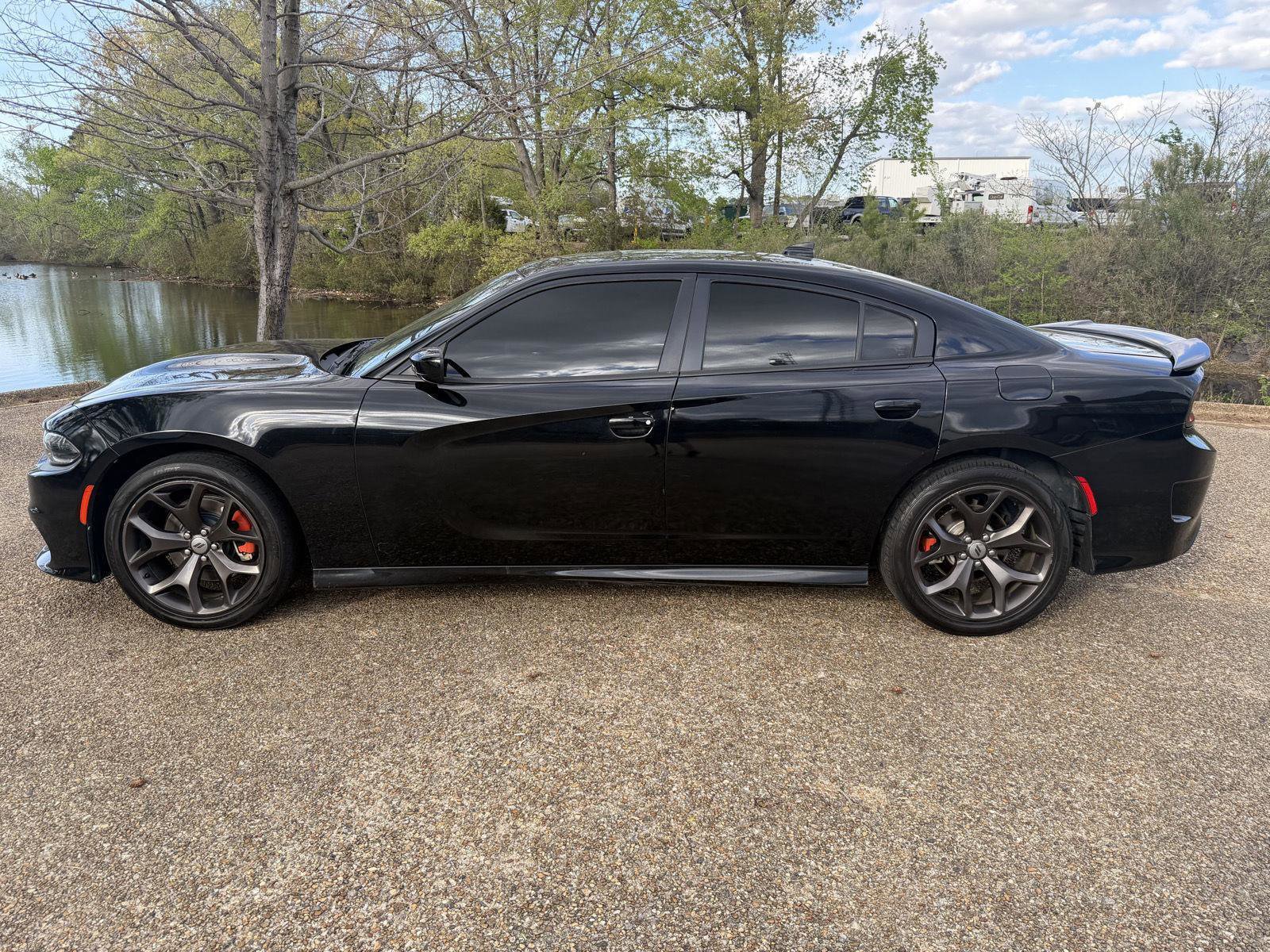 Used 2019 Dodge Charger GT image 6