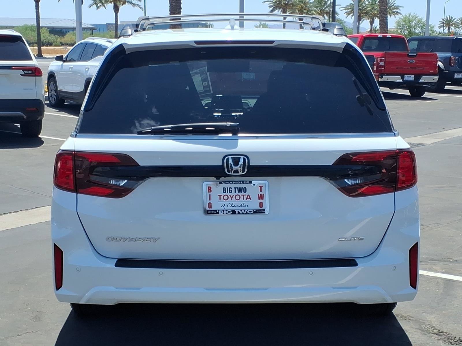 Used 2025 Honda Odyssey Elite image 5