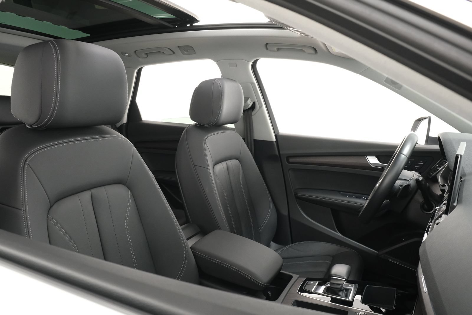 Used 2022 Audi Q5 2.0T Premium Plus w/ Premium Plus Package AWD/4WD image 42