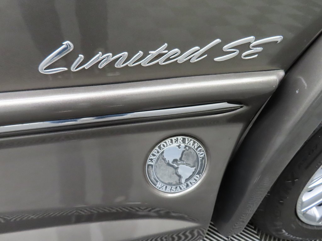 Used 2021 GMC Savana 2500 image 44