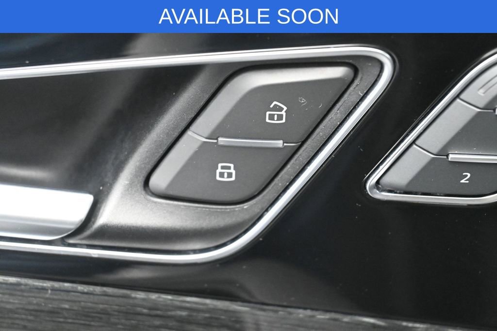 Used 2017 Audi Q7 3.0T Premium Plus w/ Premium Plus Package AWD/4WD image 14