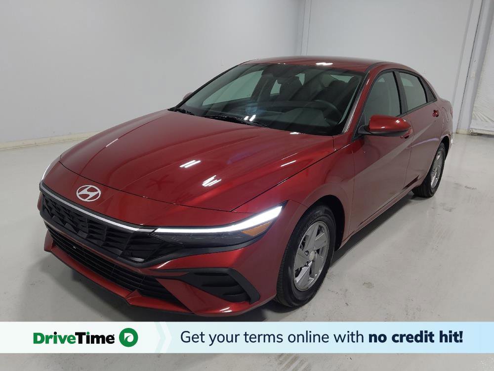 Used 2025 Hyundai Elantra SE
