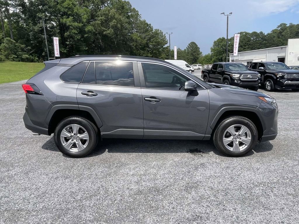 Used 2025 Toyota RAV4 XLE w/ Convenience Package FWD image 2