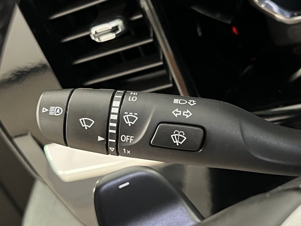 Used 2025 GMC Sierra 1500 Elevation w/ Elevation Premium Package image 36