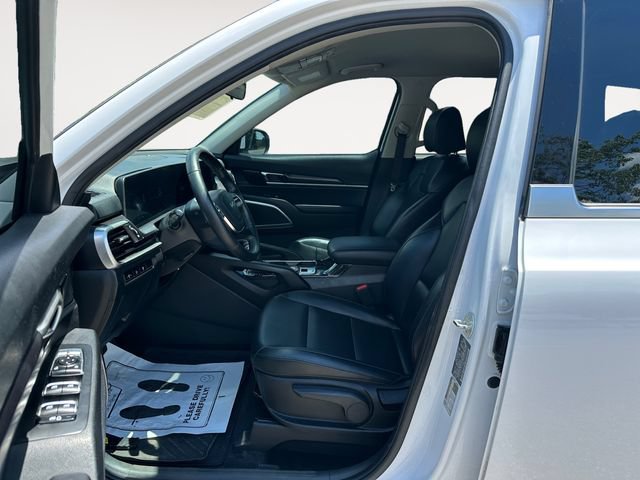 Used 2024 Kia Telluride LX FWD image 9