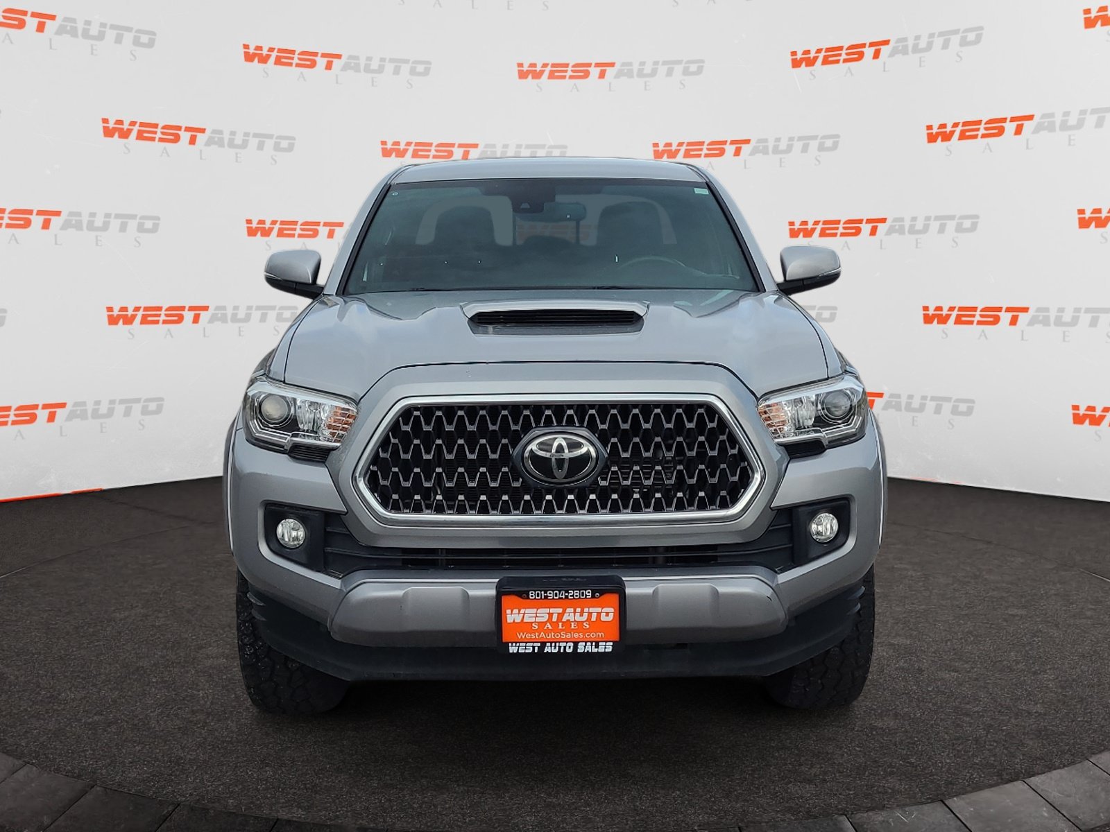 Used 2019 Toyota Tacoma TRD Sport AWD/4WD image 8