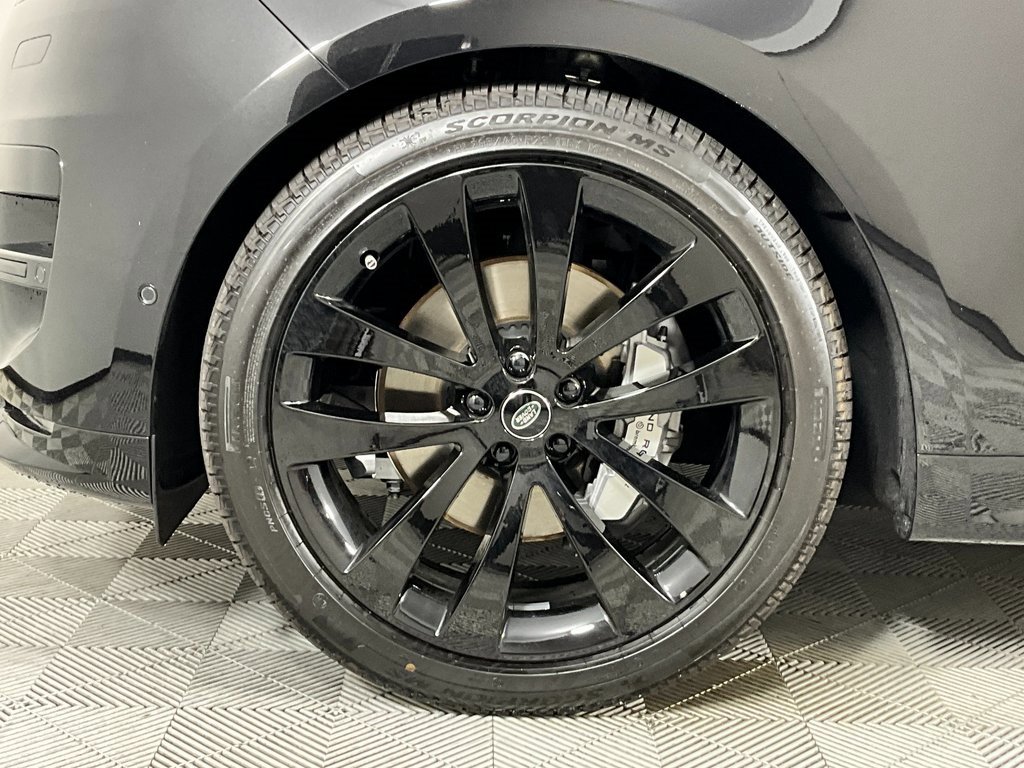 New 2025 Land Rover Range Rover Sport Dynamic SE image 9