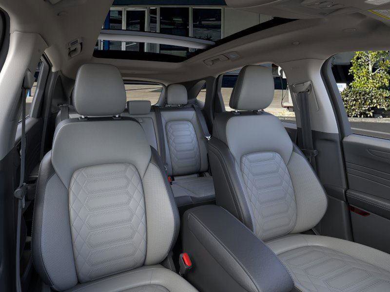 New 2024 Ford Escape SE w/ PHEV Premium Package image 10