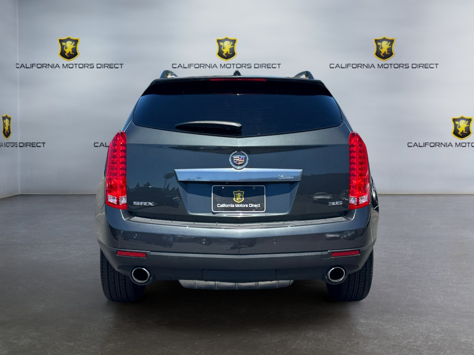Used 2014 Cadillac SRX Luxury w/ LPO, Sports Edition Package FWD image 4