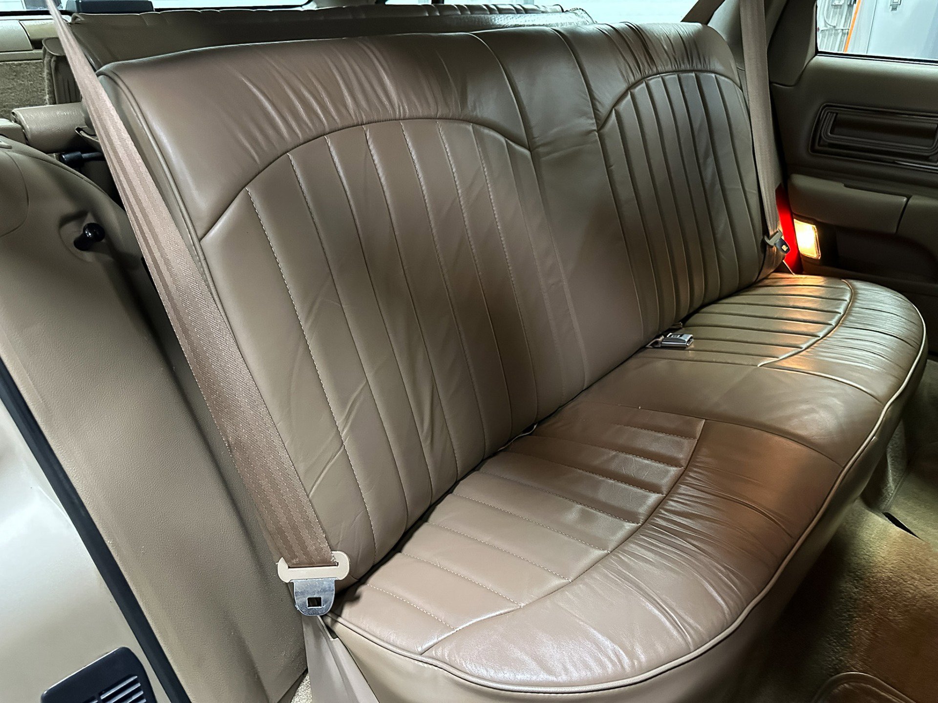 Used 1993 Buick Roadmaster Estate image 37