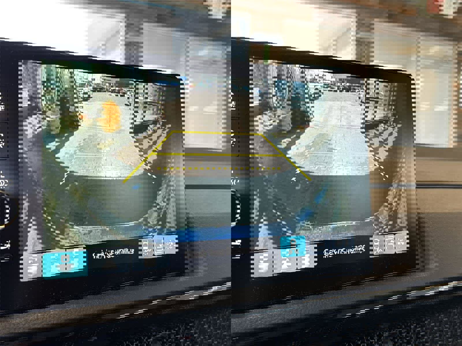 Used 2024 Honda CR-V EX-L image 25