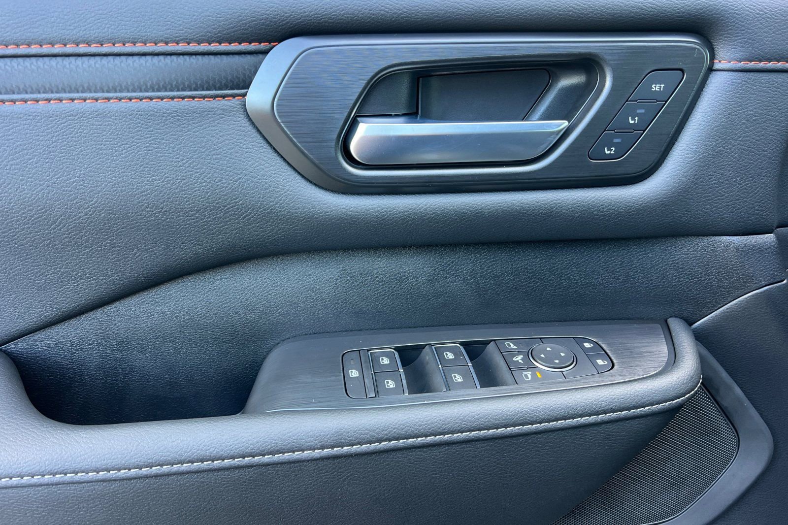 New 2026 Nissan Armada PRO-4X AWD/4WD image 12