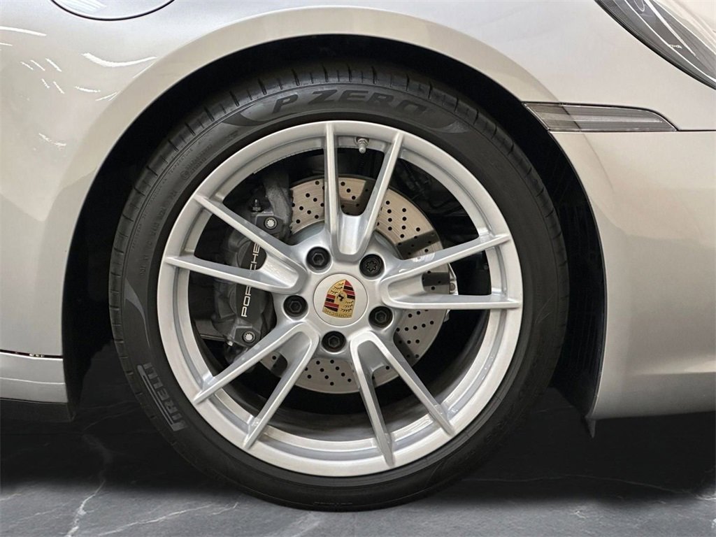 Used 2024 Porsche 911 Carrera image 36