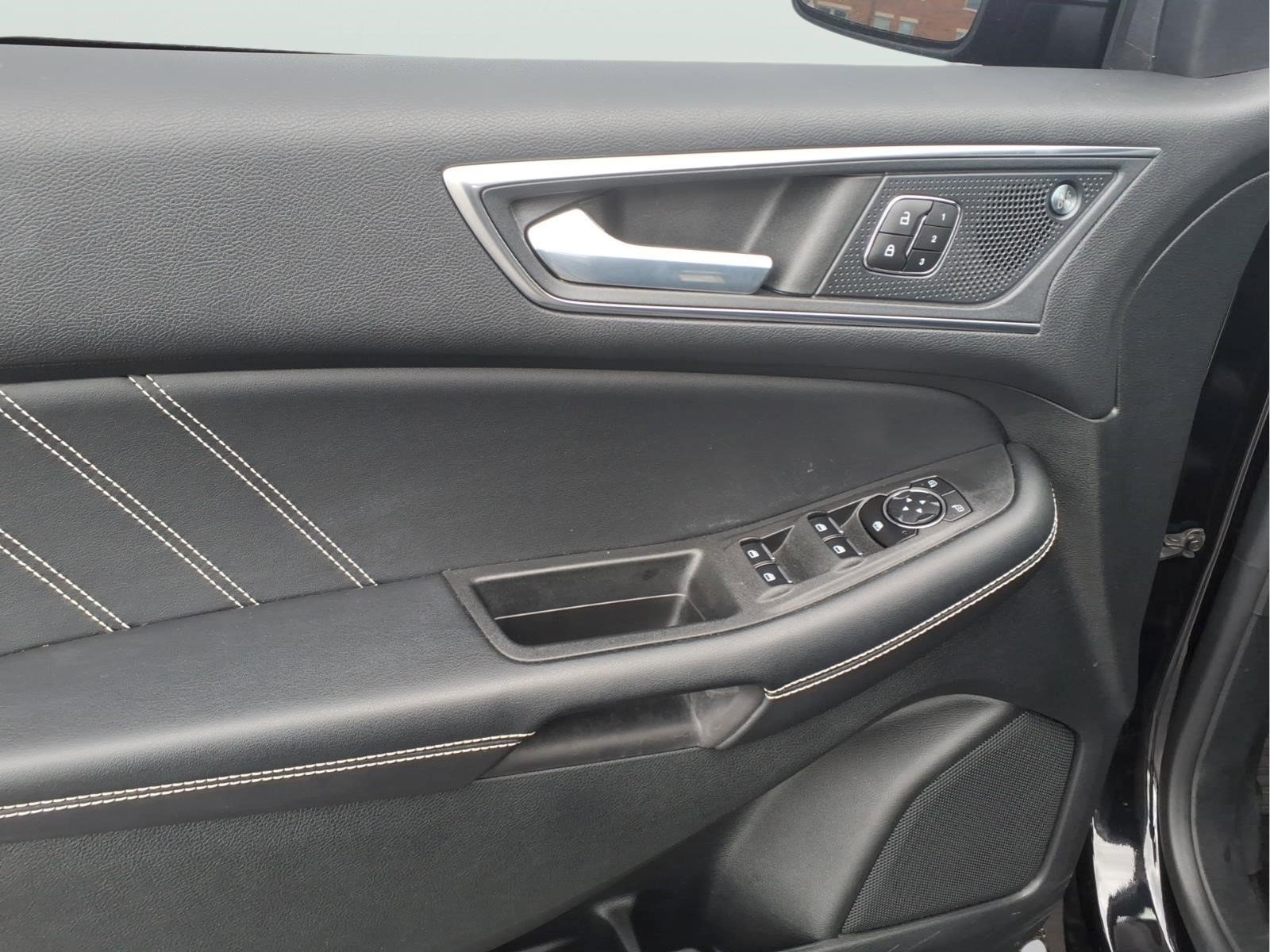 Used 2023 Ford Edge ST AWD/4WD image 9