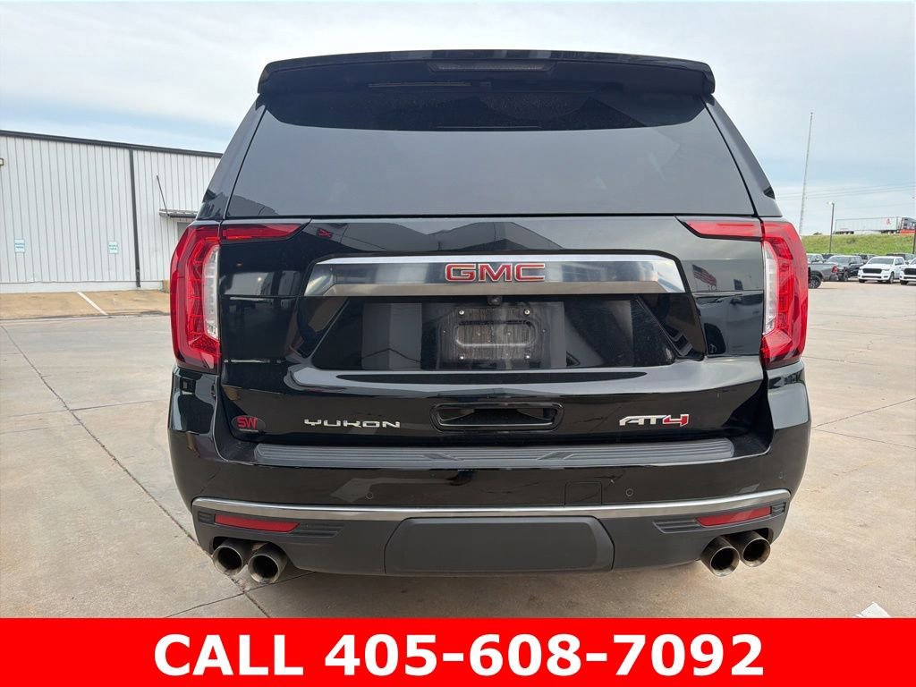 Used 2024 GMC Yukon AT4 w/ Technology Package AWD/4WD image 4