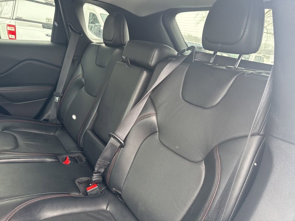 Used 2022 Jeep Cherokee Trailhawk w/ Premium Leather Package image 44