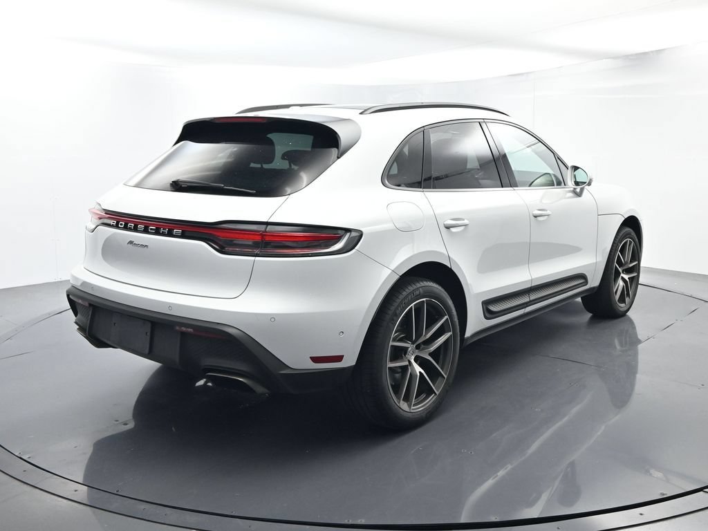 Certified 2023 Porsche Macan AWD/4WD image 14