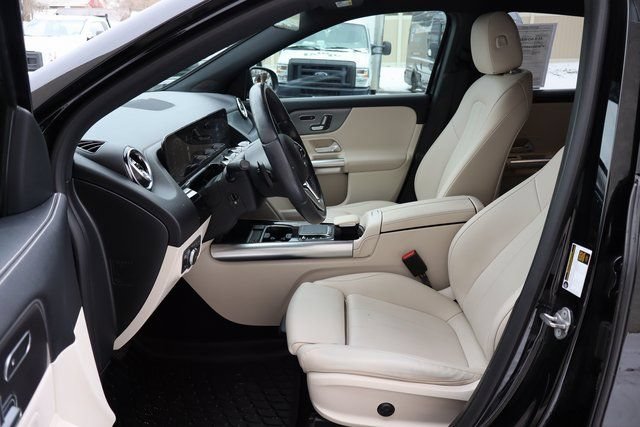 Used 2023 Mercedes-Benz GLA 250 4MATIC image 24