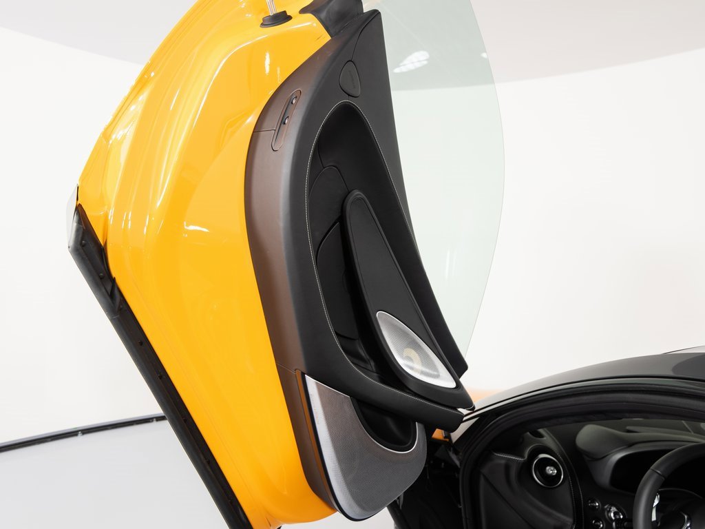 New 2025 McLaren GTS image 10