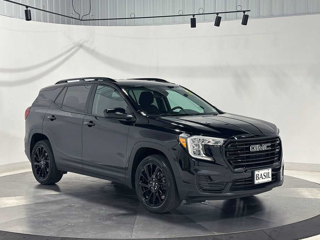 Used 2023 GMC Terrain SLE w/ Elevation Edition AWD/4WD image 38