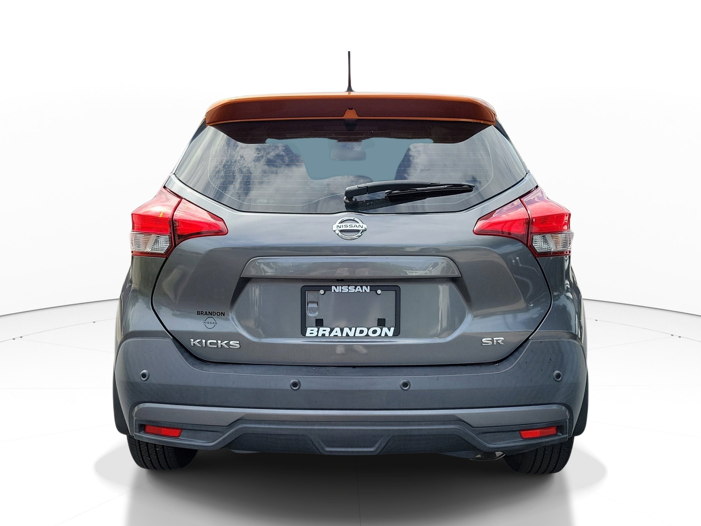 Used 2020 Nissan Kicks SR w/ SR Premium Package FWD image 6