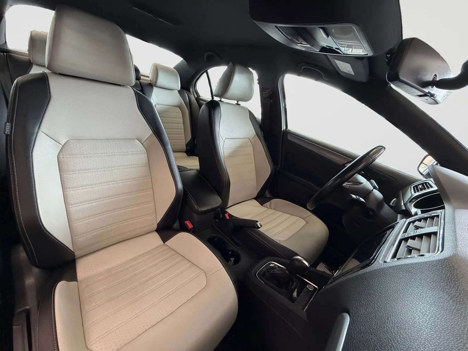 Used 2017 Volkswagen Jetta Sport FWD image 21