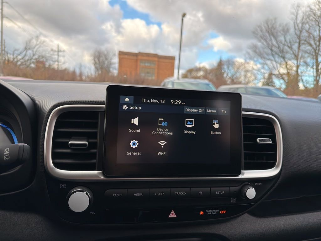 New 2026 Hyundai Venue SE image 21