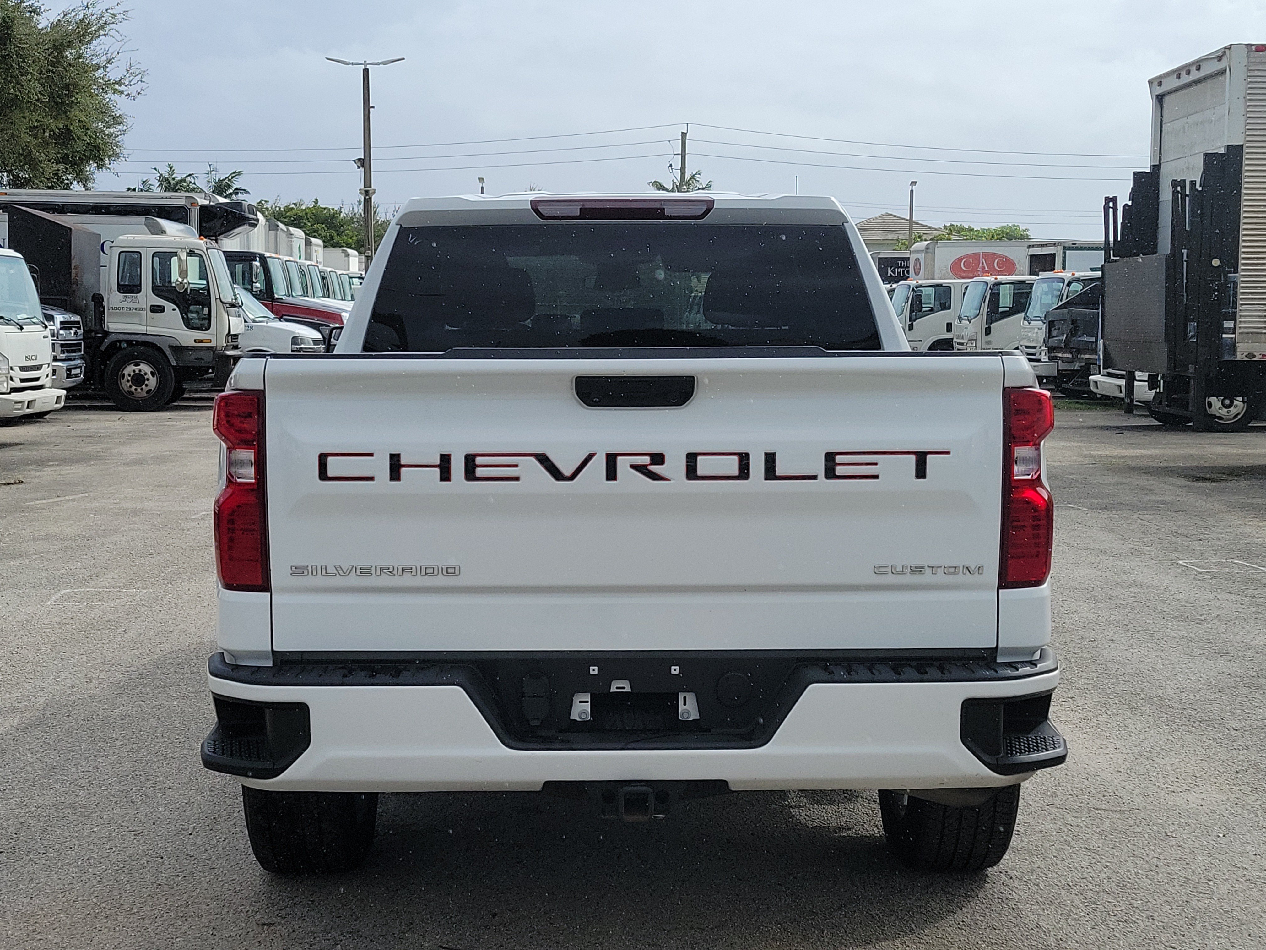 Used 2023 Chevrolet Silverado 1500 Custom RWD image 4