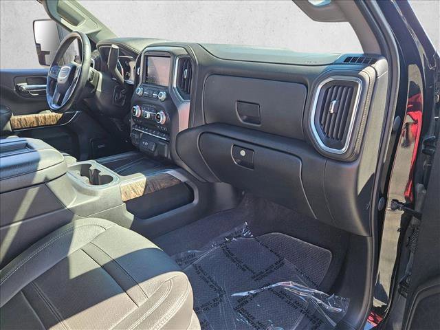 Used 2020 GMC Sierra 2500 Denali w/ Denali Ultimate Package AWD/4WD image 22
