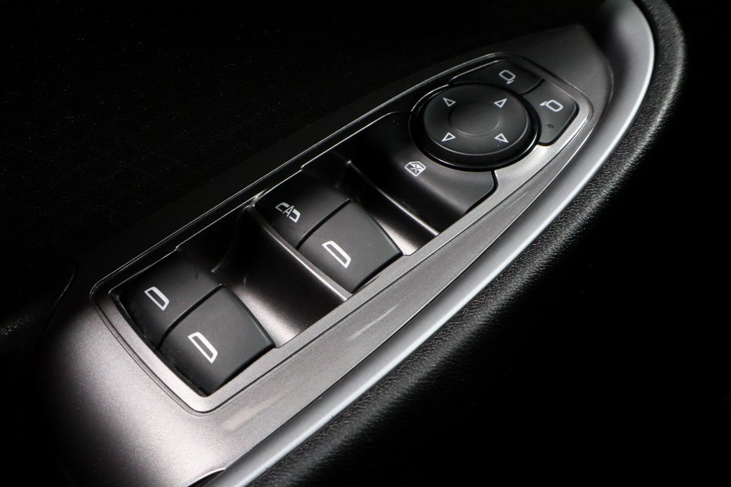 Used 2024 Chevrolet Malibu LT image 25