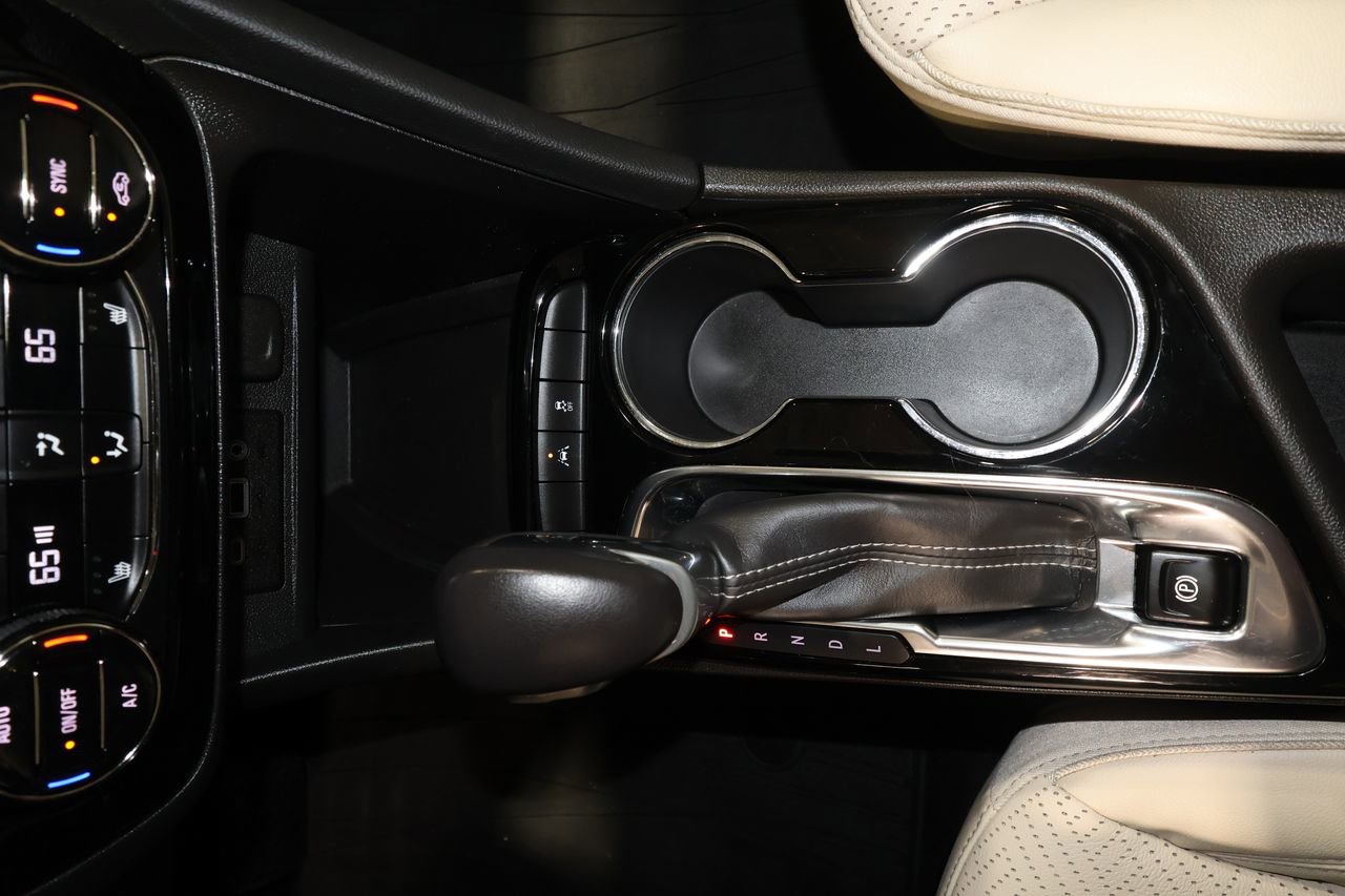 Certified 2023 Buick Encore GX Essence w/ Experience Buick Package image 14