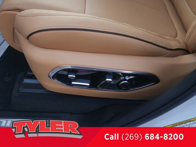 New 2026 Jeep Grand Cherokee Summit image 24