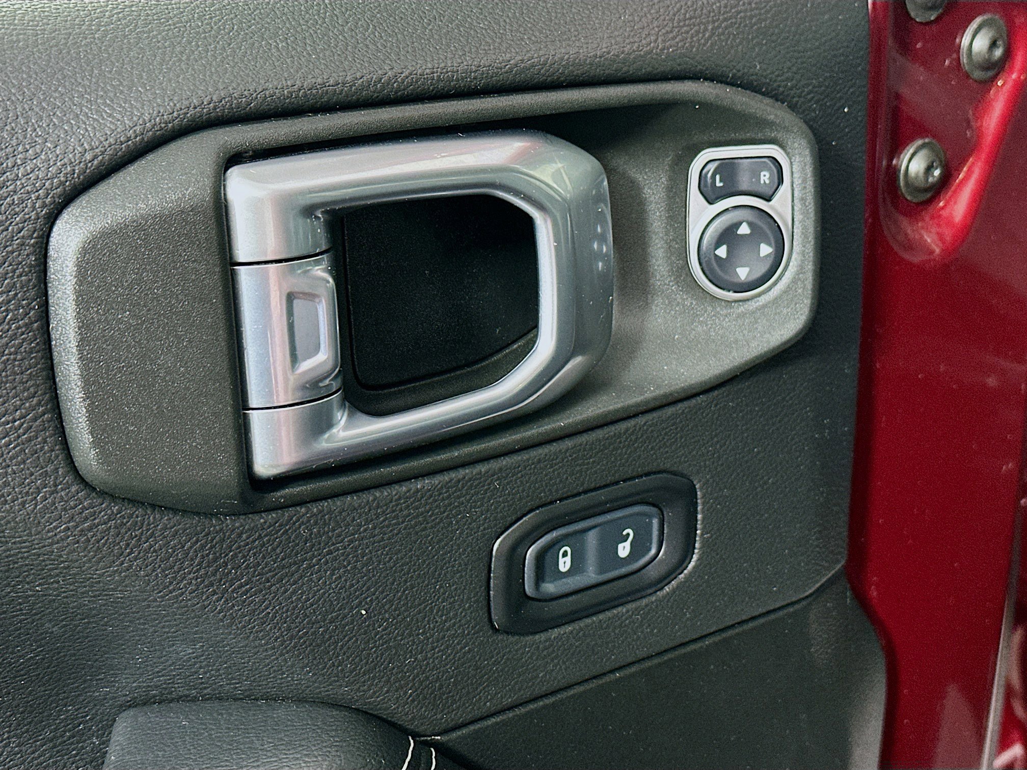 Used 2021 Jeep Wrangler Unlimited Sahara w/ Cold Weather Group image 18