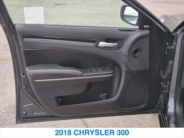 Used 2018 Chrysler 300 Limited w/ Safetytec Plus Group RWD image 12