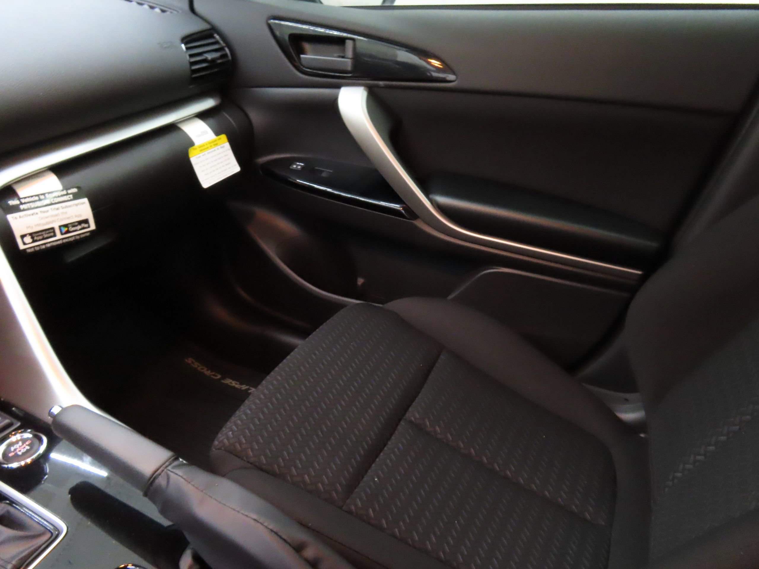 New 2025 Mitsubishi Eclipse Cross LE image 18