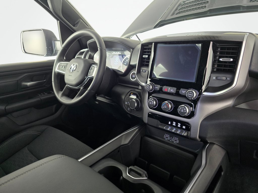 New 2026 RAM 1500 Express AWD/4WD image 36