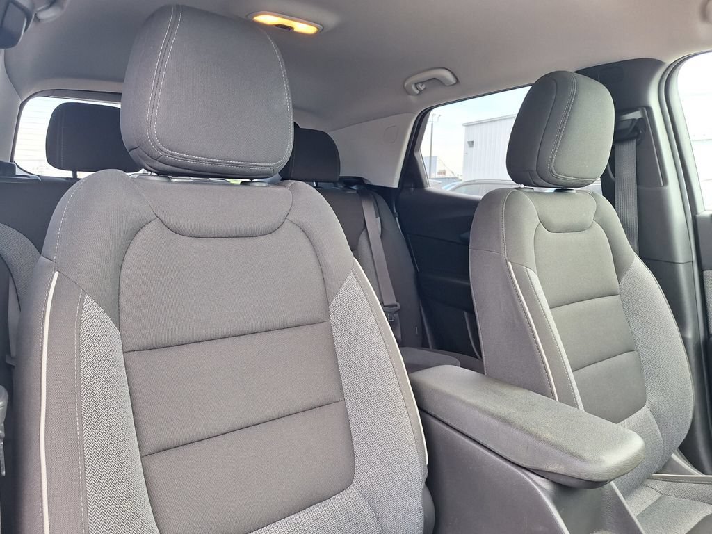 Used 2025 Chevrolet TrailBlazer LT FWD image 26