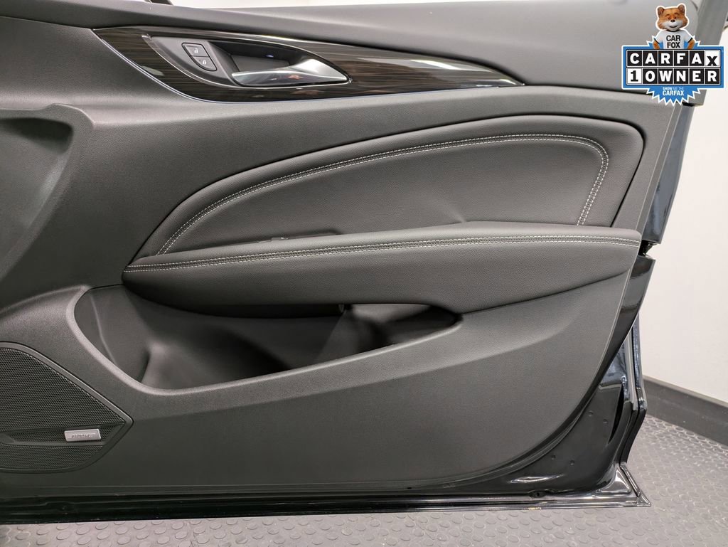 Used 2018 Buick Regal Essence w/ Driver Confidence Package #1 image 27