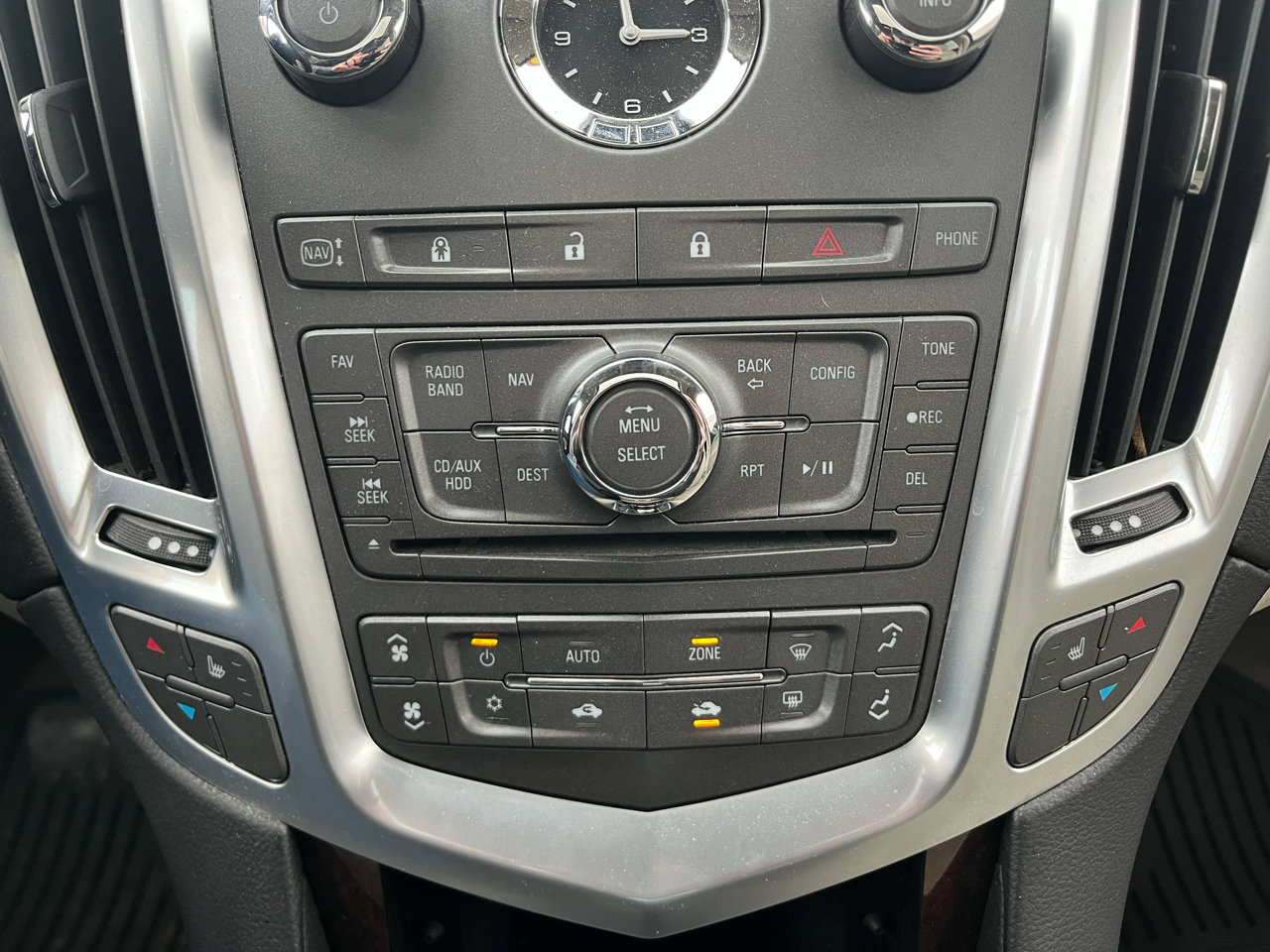 Used 2011 Cadillac SRX Luxury image 33