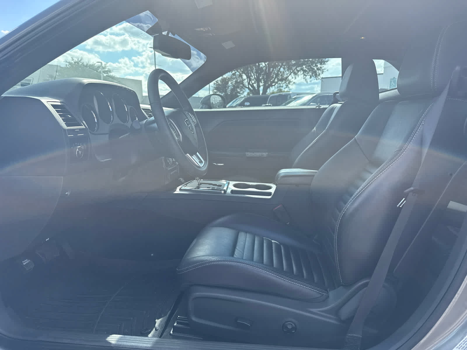 Used 2011 Dodge Challenger R/T w/ Sound Group II RWD image 5