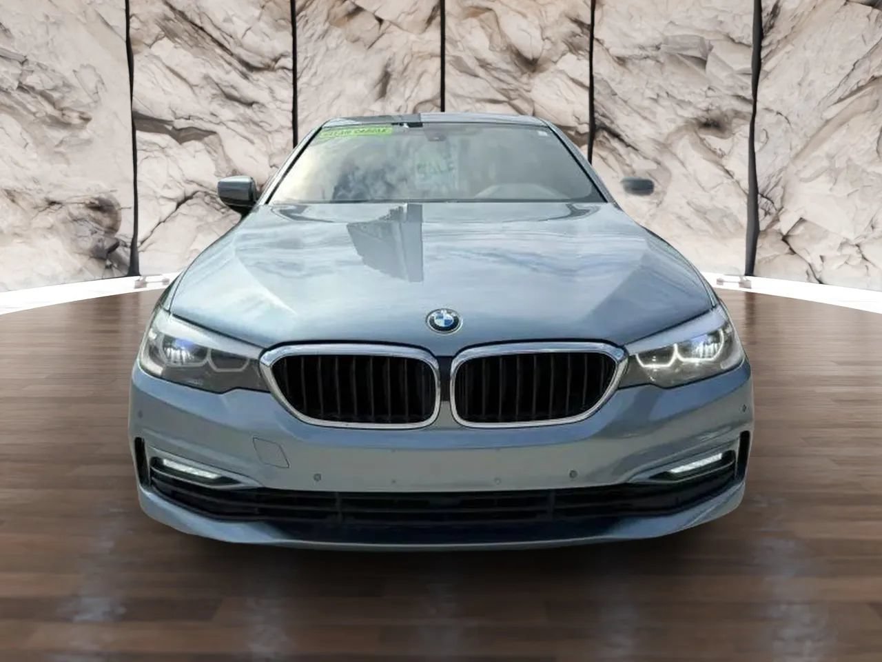 Used 2018 BMW 530i RWD image 2