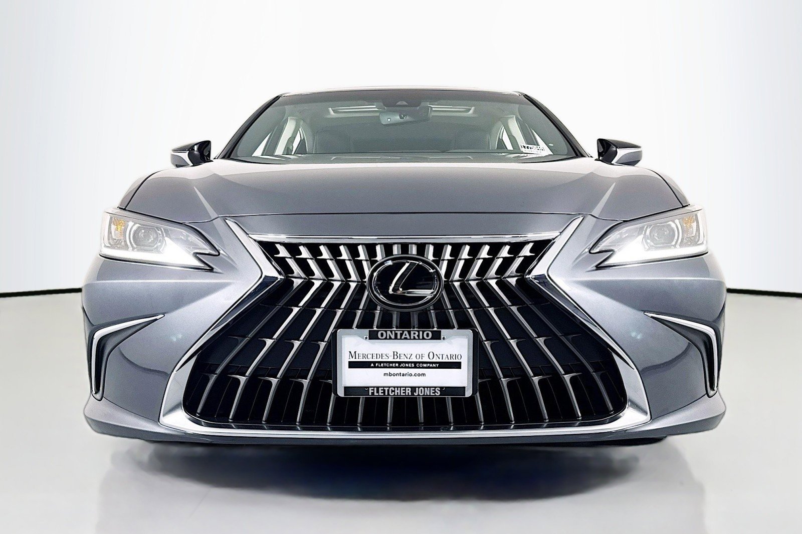Used 2023 Lexus ES 350 image 2