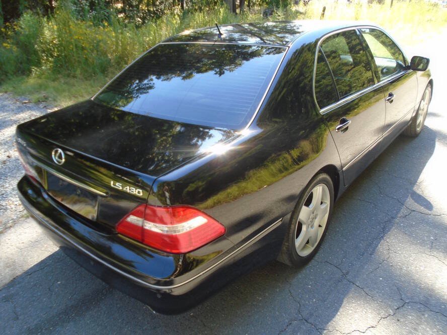 Used 2005 Lexus LS 430 RWD image 5