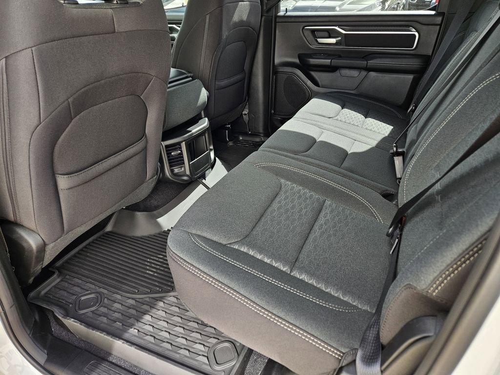 New 2026 RAM 1500 4x4 Crew Cab image 13