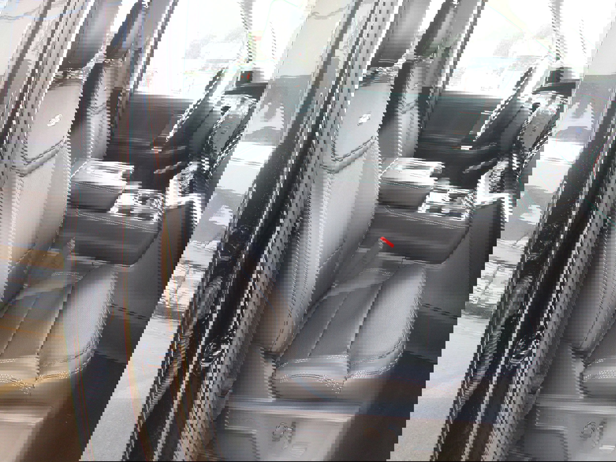 New 2025 Ford Expedition Platinum image 10