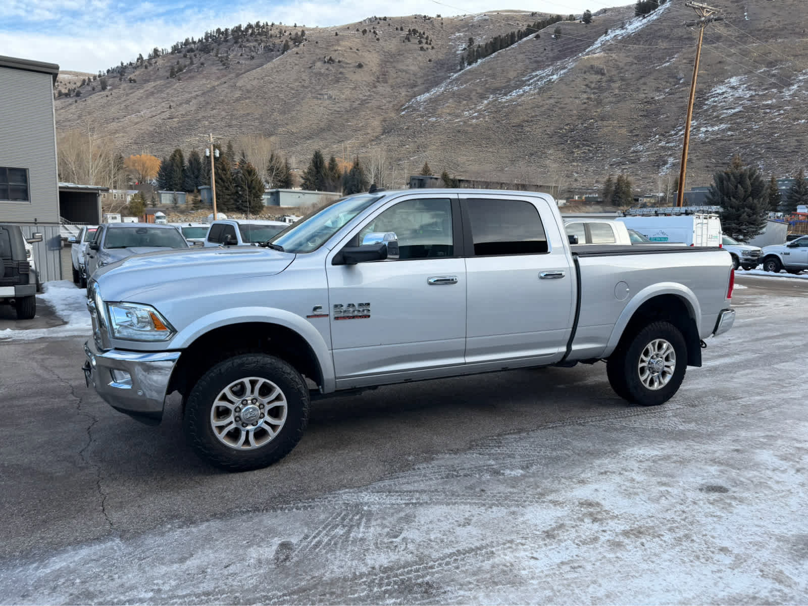 Used 2017 RAM 2500 Laramie w/ Protection Group image 18