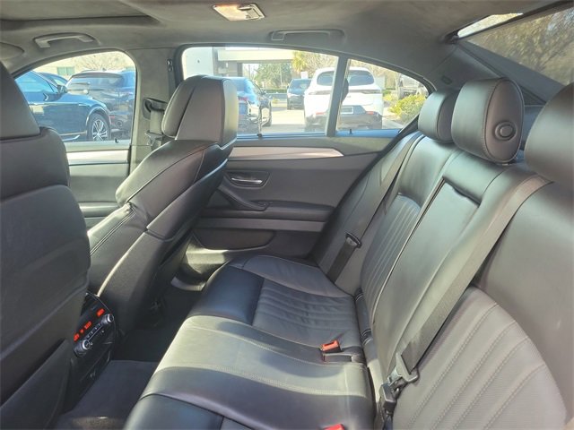 Used 2015 BMW M5 image 9